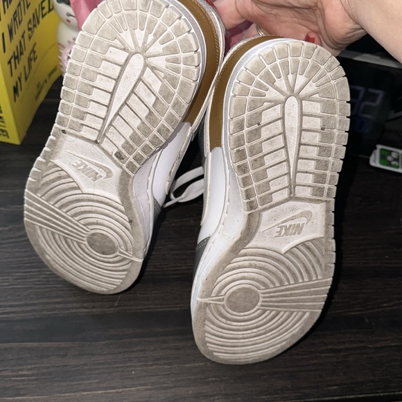 Nike Dunks - Picture 4 of 8